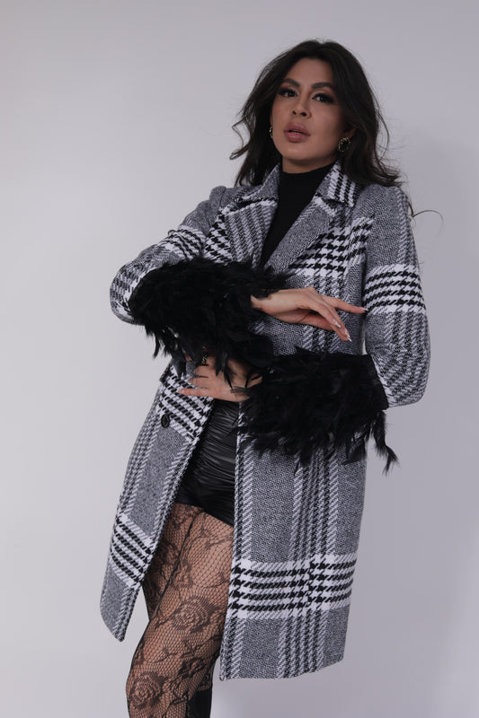 ABRIGO ESTAMPADO BICOLOR PLUMAS PUÑOS DESMONTABLES