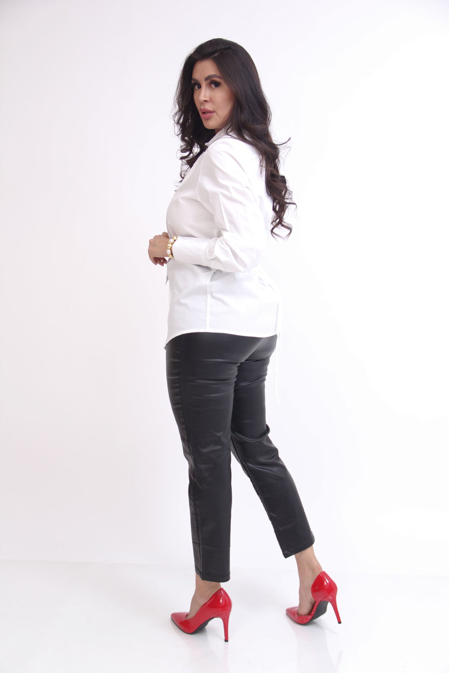 BLUSA CON CORBATA