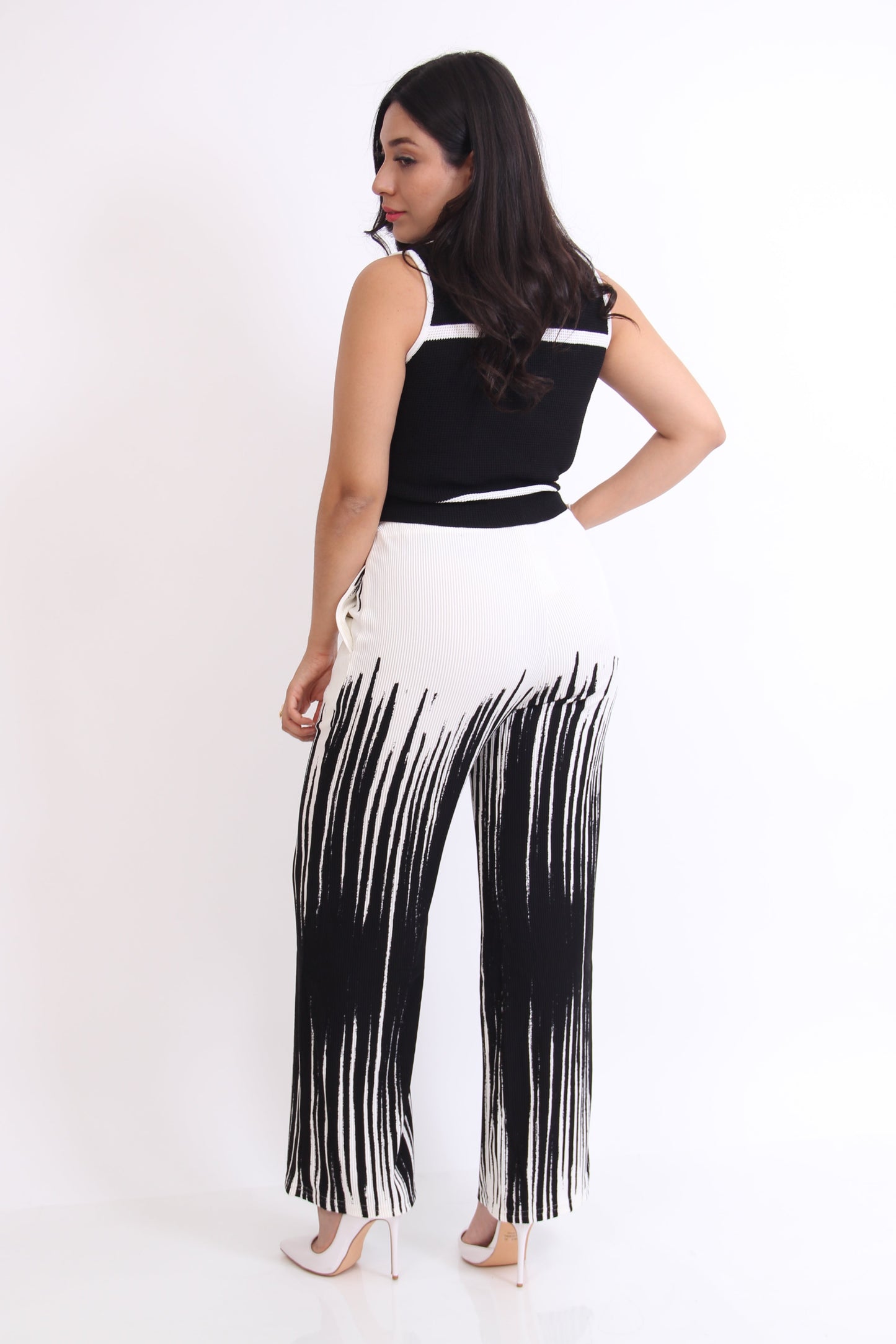 PANTALON CON JARETA Y BRILLOS