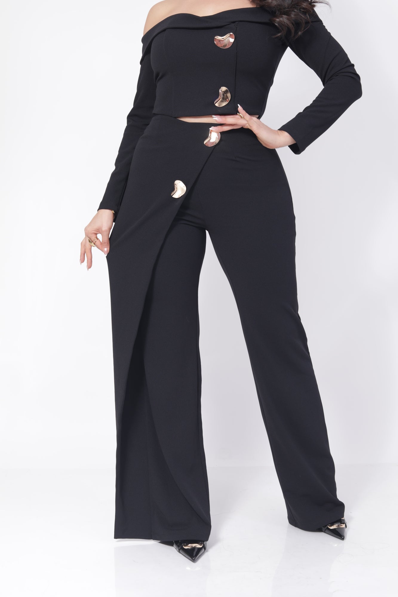 SET DE MANGA LARGA BOTONES DORADOS