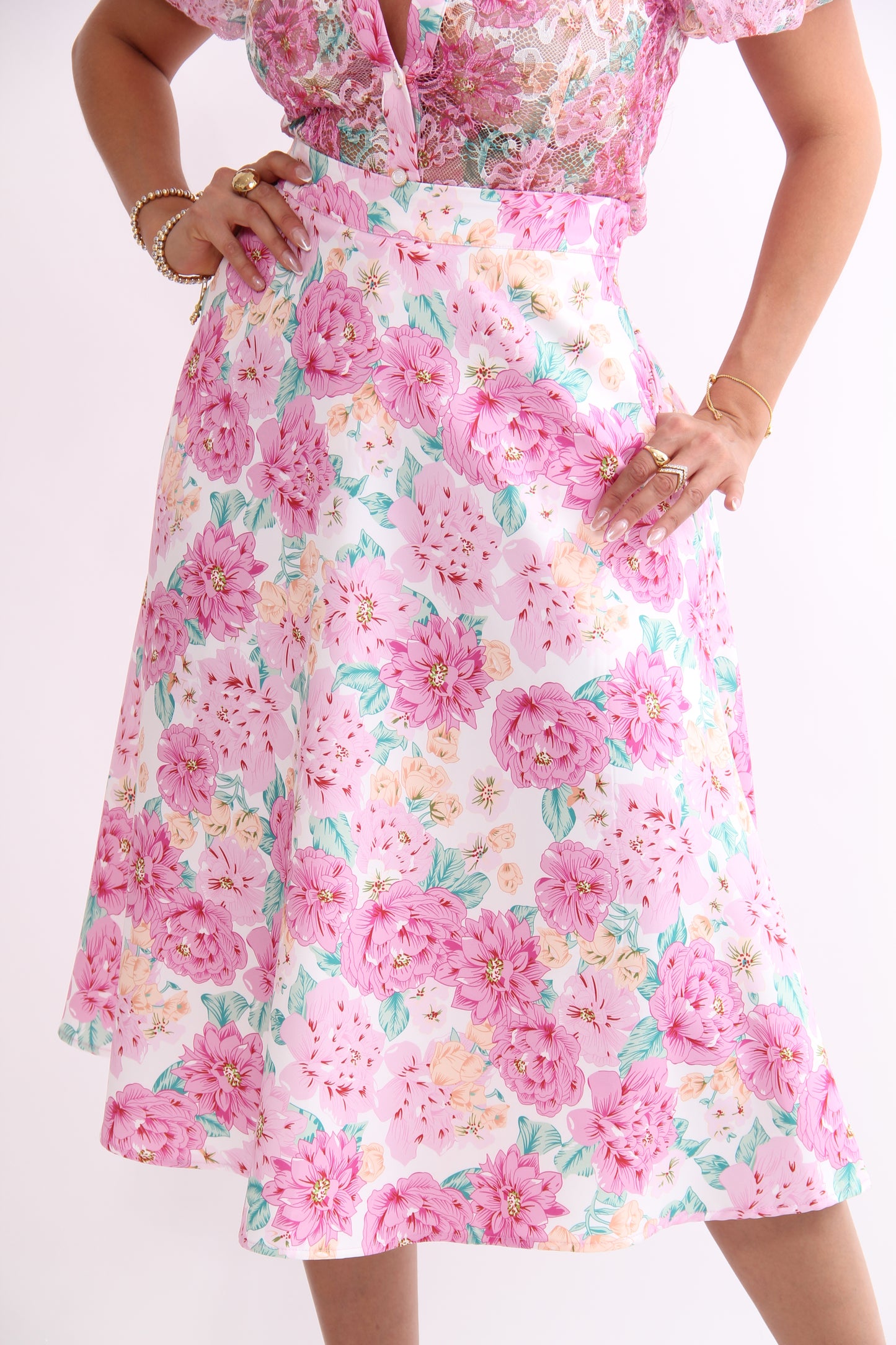 SET ROSA FLORAL BLUSA ENCAJE FALDA
