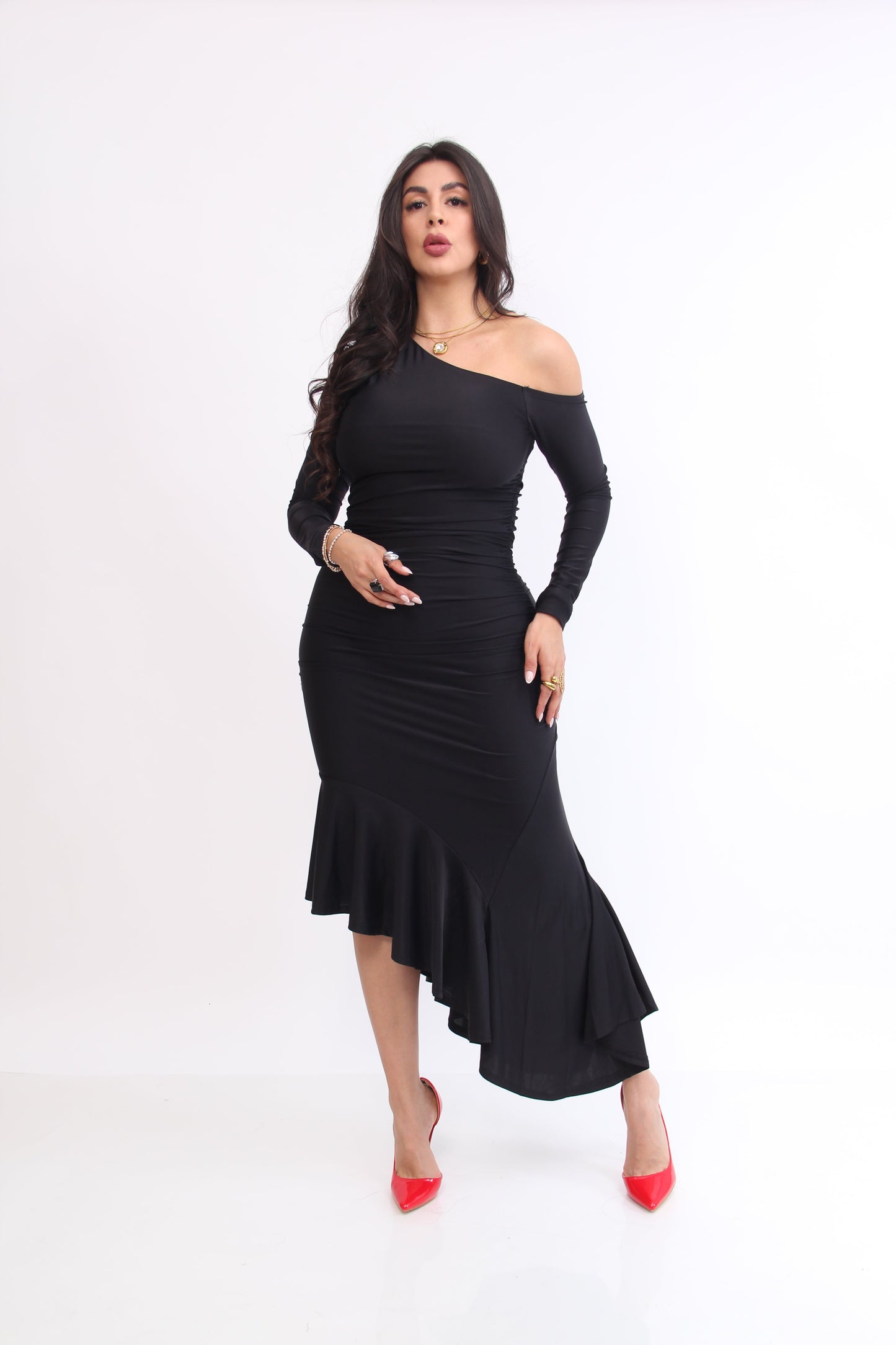 VESTIDO LICRA LARGO HOMBRO ASIMETRICO OLAN LATERAL