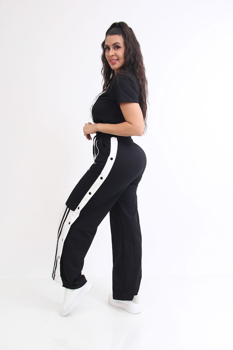 SET DE PANTS CORFORT LINEA LATERAL BLANCA Y BOTONES