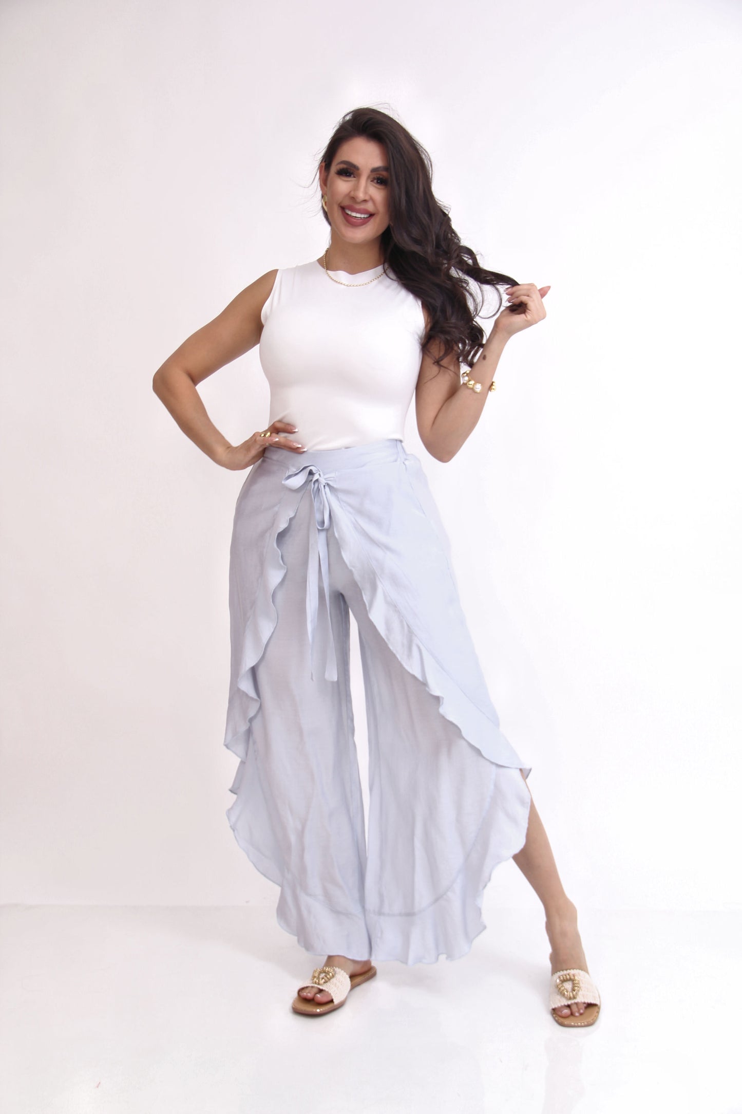 BLUSA CORTA BASICA SIN MANGAS