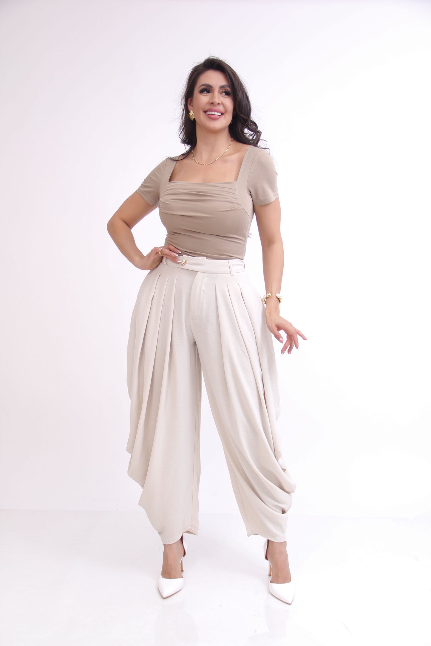 BLUSA DE LICRA MANGA CORTA CUELLO CUADRADO