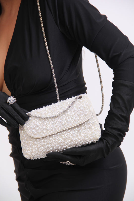 BOLSO CLUTCH PERLAS CROSSBODY CADENA PLATA