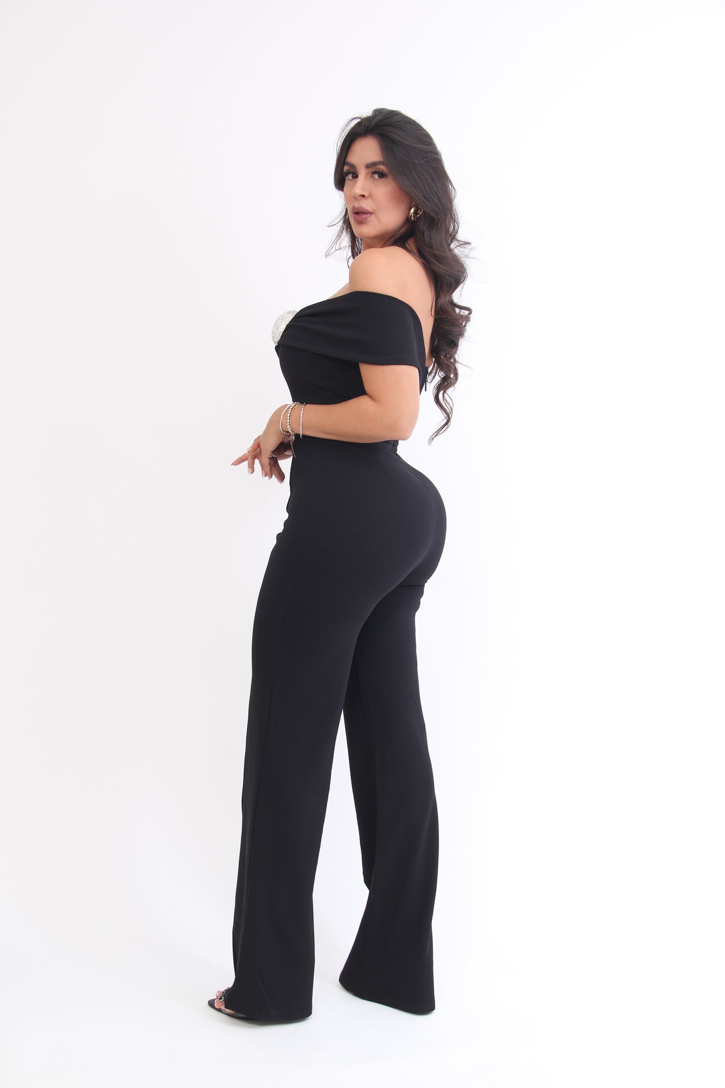 PALAZZO STRAPPLE DE UN OFFSHOULDER BOTON DE BRILLON HOMBRO