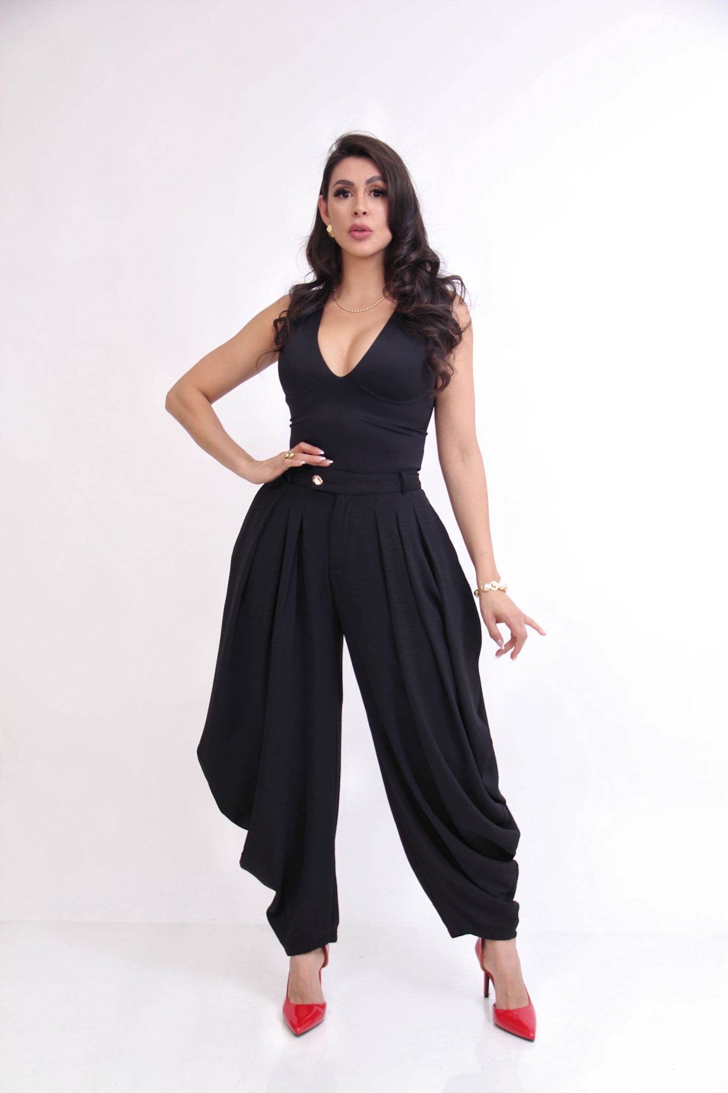 PANTALON HOLGADO ASIMETRICO