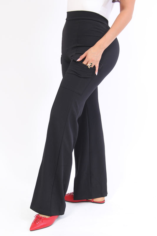 PANTALON NEGRO TIPO CARGO CORTE RECTO