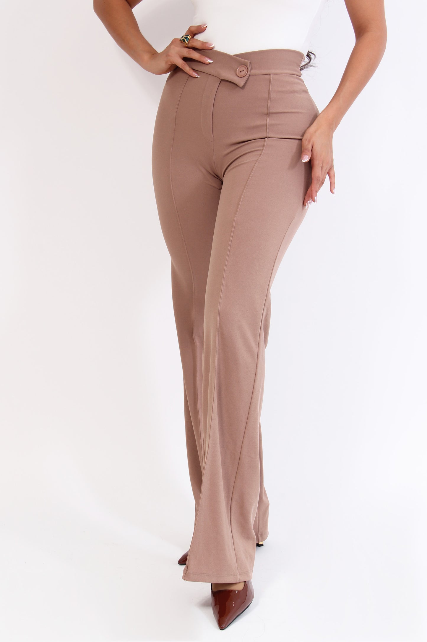 PANTALON A CINTURA NUDE