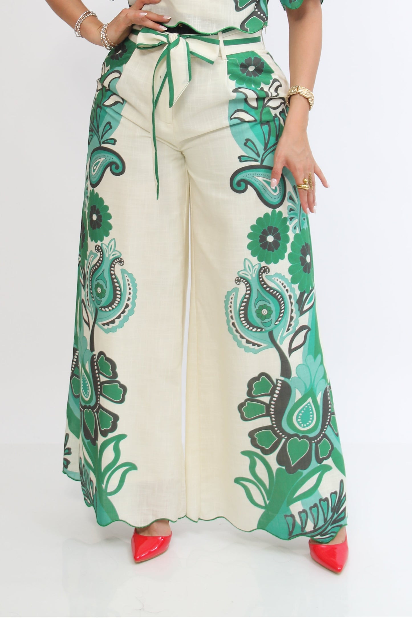 PANTALON FLOJO FLORES VERDES