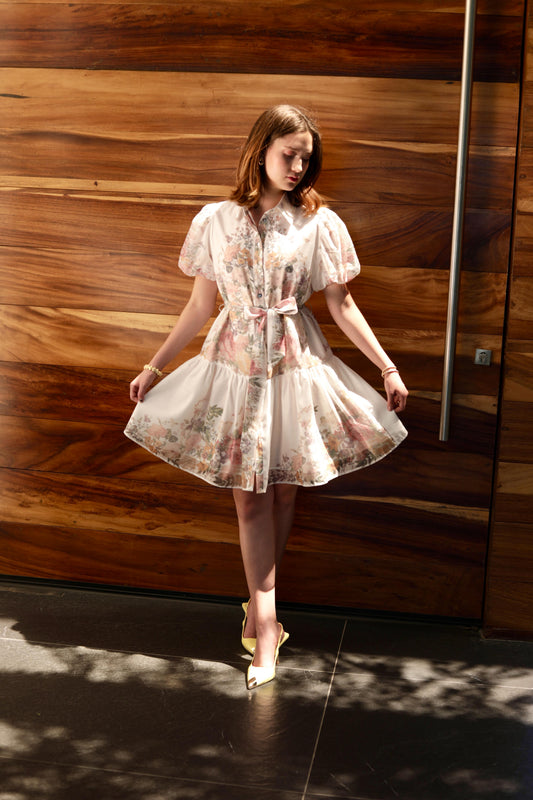 VESTIDO CORTO FLOREADO MULTICOLOR MANGUITA CINTURON