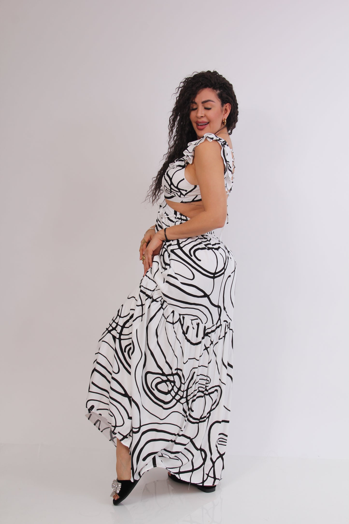 MAXIVESTIDO OLAN HOMBROS TIRAS CRUZADAS ESPALDA